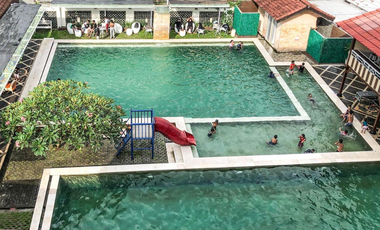 Grand Madani Hotel Mataram Ngoại thất bức ảnh