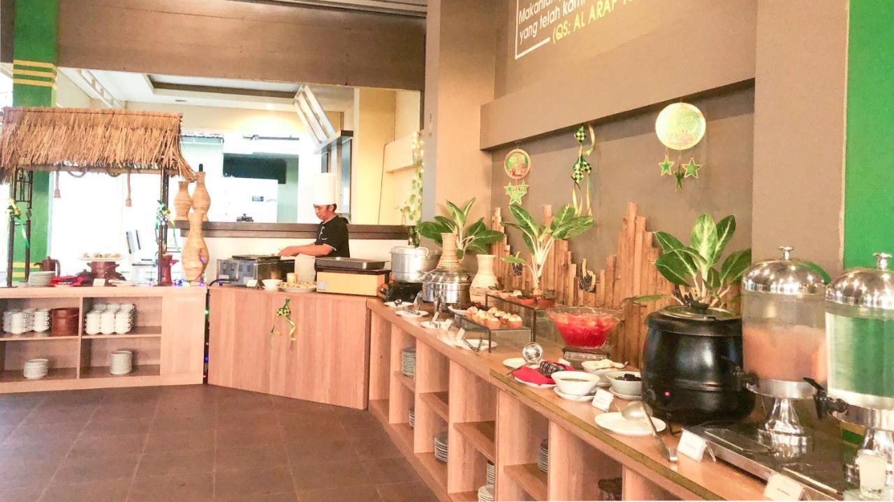 Grand Madani Hotel Mataram Ngoại thất bức ảnh