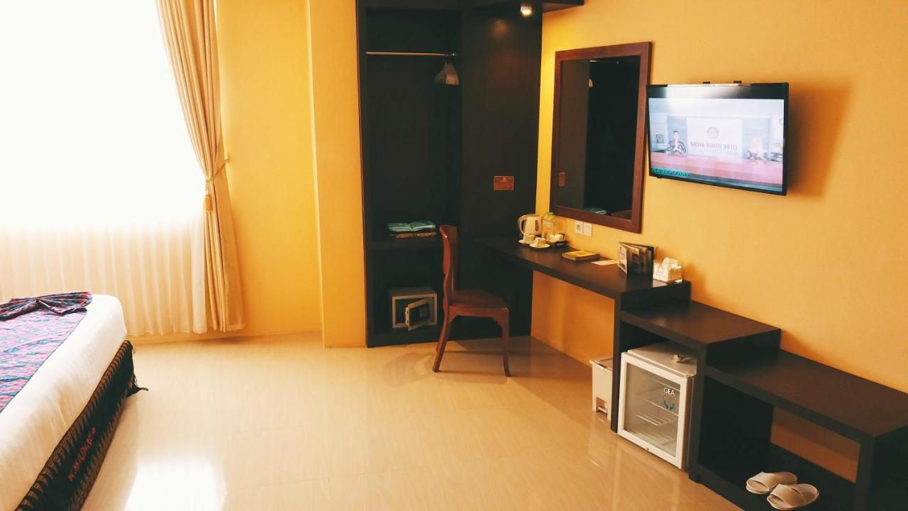 Grand Madani Hotel Mataram Ngoại thất bức ảnh